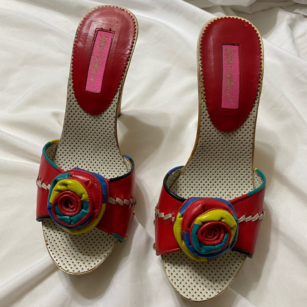 Betsy Johnson wooden heels